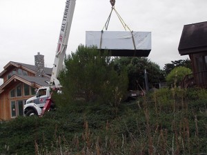 swim_spa_on_crane_medium-300x225 swim_spa_on_crane_medium-300x225
